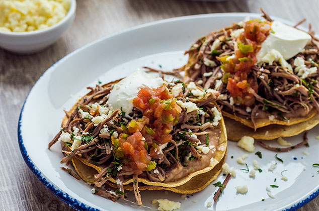 Tostadas de cuete de res