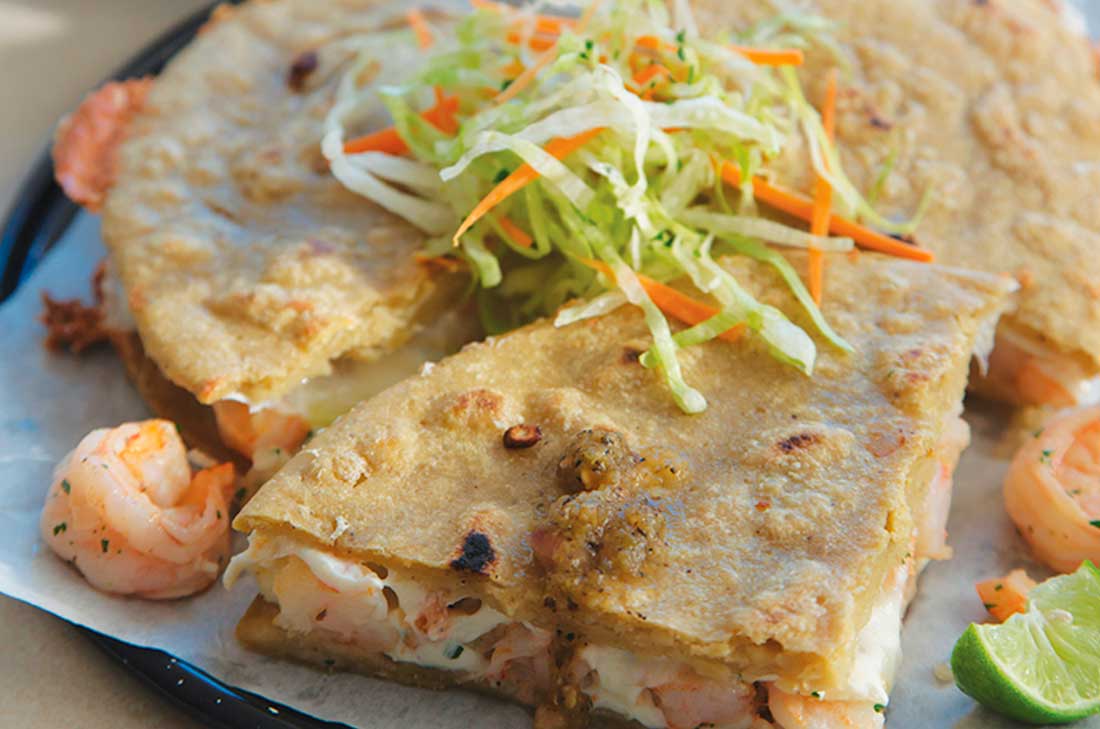 En Mexico Tortilla Que Se Sirve Con Sala Y Queso