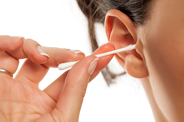 Efectivos remedios caseros para limpiar los oídos
