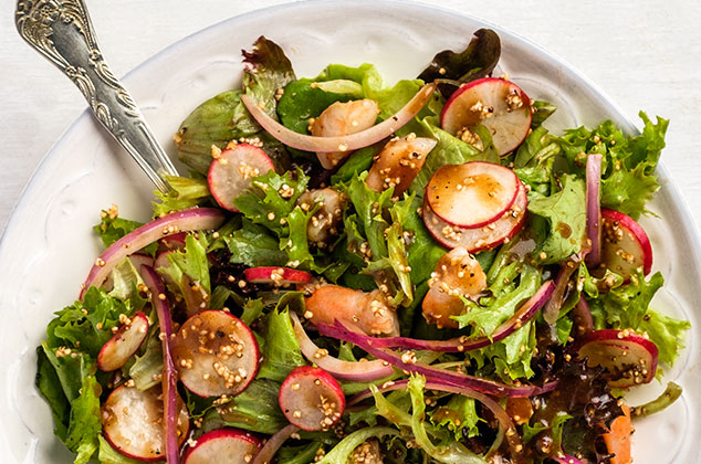 Ensalada de lechugas mixtas y aderezo agridulce