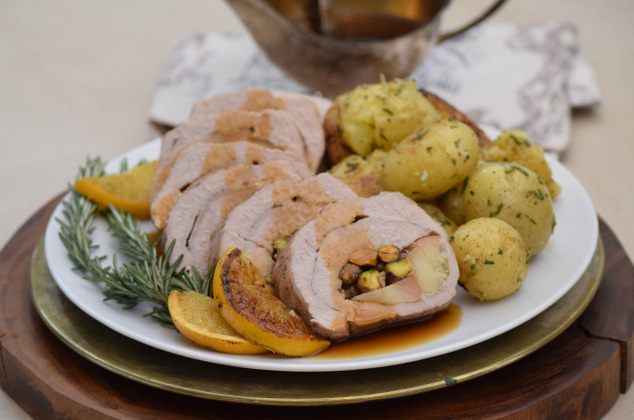 Lomo de cerdo relleno de manzana y pistaches