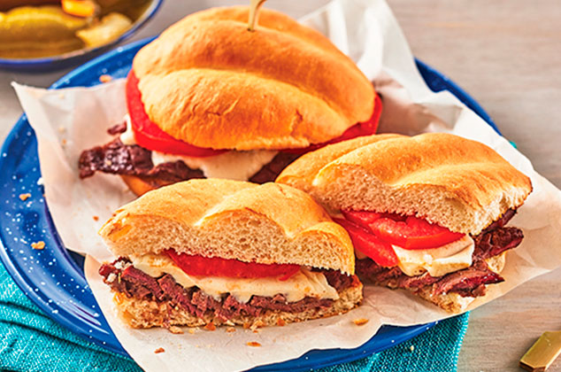 Torta de milanesa de res con quesillo