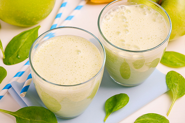 Licuado de manzana, plátano y kiwi