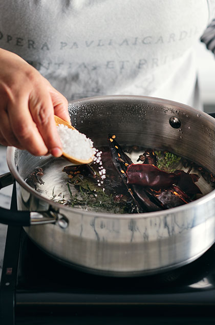 Cómo hacer salsa bruja para cocteles de camaron - Recetas de salsas