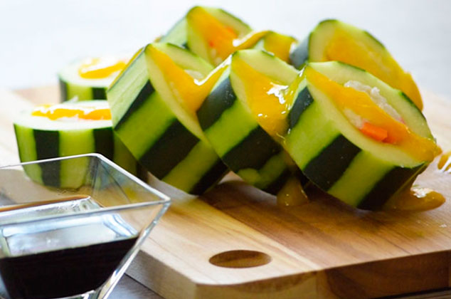 Receta de Sushi de pepino con salsa de mango