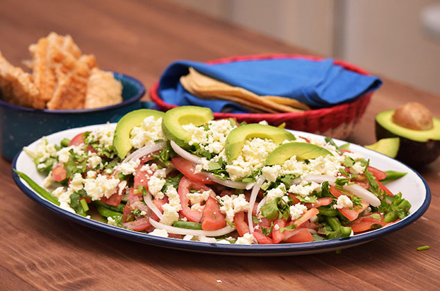 Receta de Ensalada de nopales crudos a la mexicana