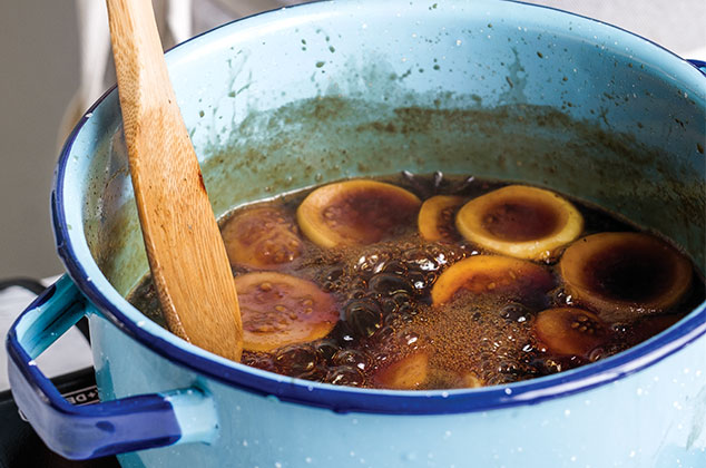 Receta de Miel de guayaba y piloncillo para buñuelos