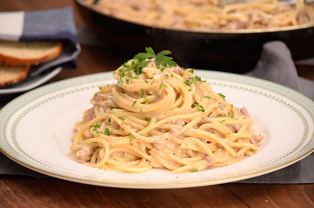 Receta de Espagueti con carne molida y champiñones