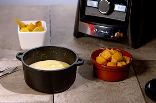 Fondue de queso al chipotle