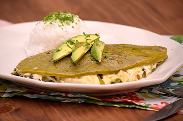 Receta de Nopal relleno de rajas de poblano con elote