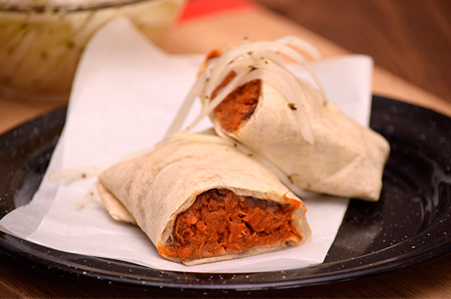 Burritos de chilorio de atún