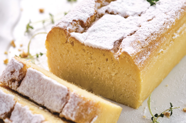 Pan de elote casero con queso crema