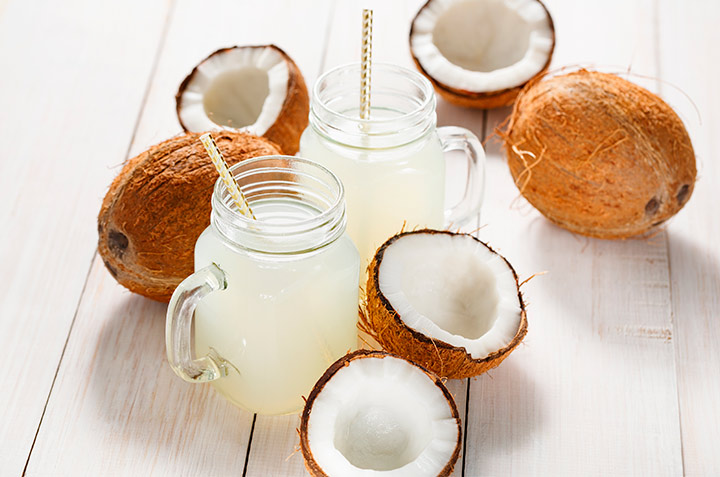 Beneficios del agua de coco para la piel que te encantarán