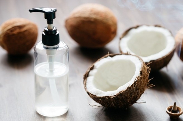 Cómo hacer un shampoo casero de coco, ¡sin químicos y sólo en 4 pasos!