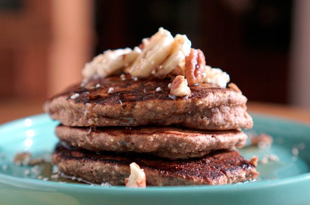 Hot cakes integrales de amaranto y plátano