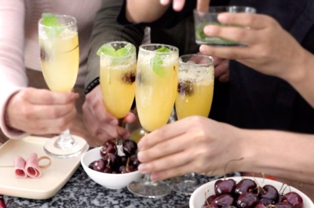 Mimosas con vino y Cerezas del Noroeste®