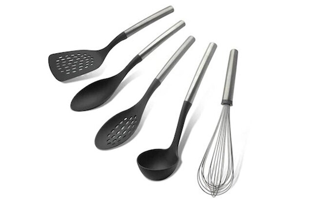 4 utensilios básicos que todos debemos tener en la cocina