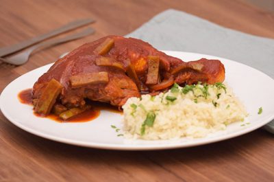 4 platillos de pollo y cerdo con pipián 3