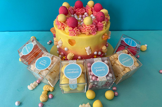 Decora un pastel con dulces de Sugarfina 0