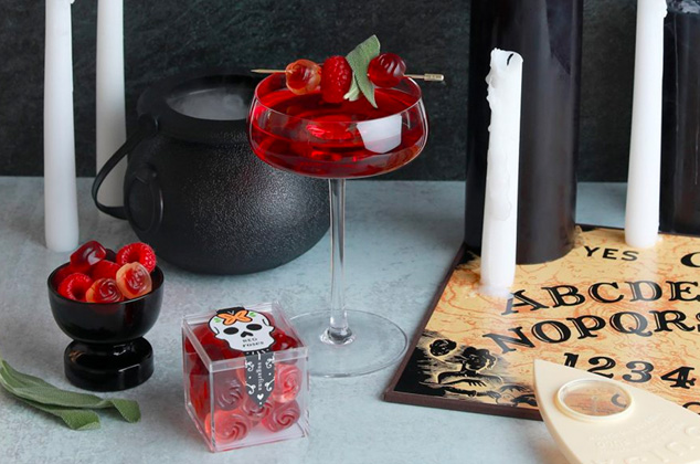 Prepara estos cocteles con dulces para celebrar Halloween 1