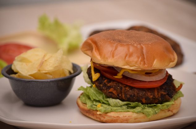 Hamburguesa vegana de champiñones y frijoles