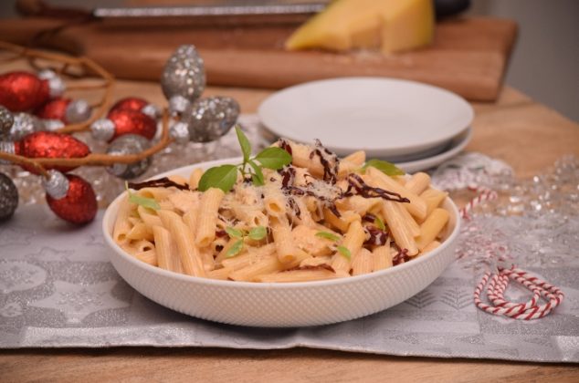 Prepara deliciosa Pasta penne con pollo y guajillo ¡En 7 pasos!