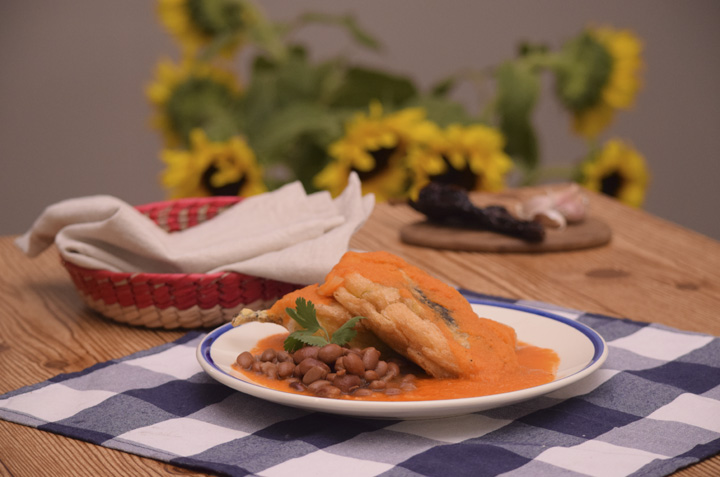 chile ancho relleno de queso