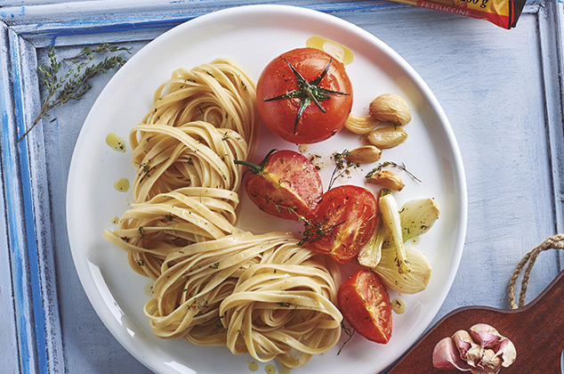 Cocción de pastas largas y salsa clásica de tomate