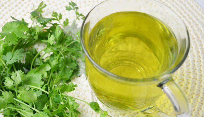 beneficios del té de cilantro