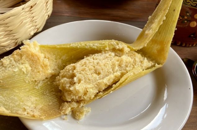 Esponjosos tamales de elote, ¡solo 3 ingredientes! (receta fácil)