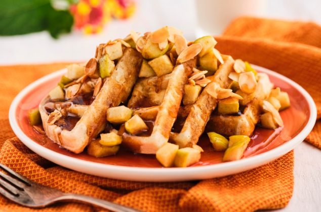 Deliciosos waffles de avena y manzana