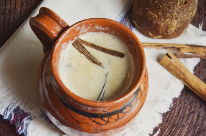 atole de cafe y chocolate