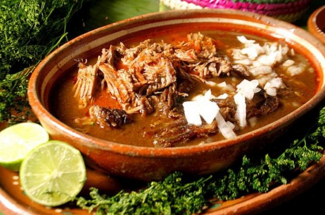 Conoce el origen y la historia de la birria, delicioso platillo mexicano
