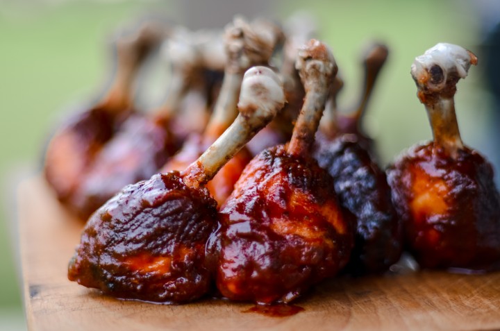 paletas de pollo con salsa bbq