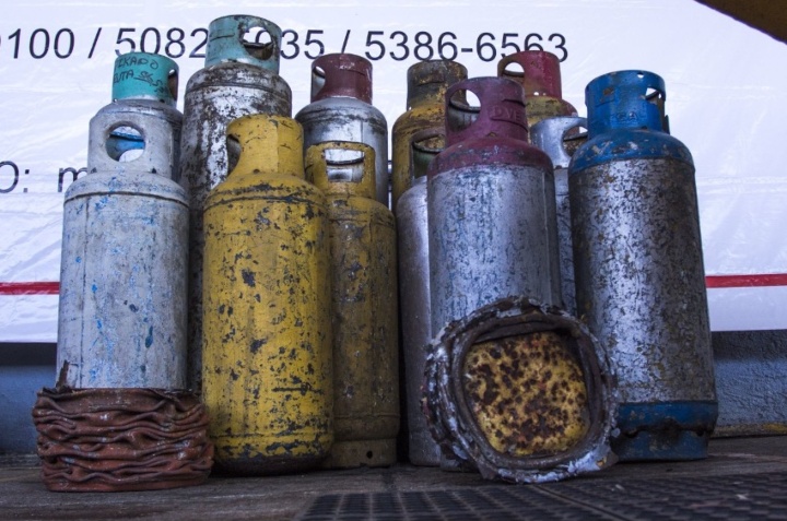 tanque de gas oxidada