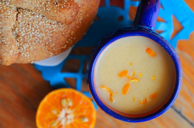 Delicioso champurrado o atole de mandarina ¡Con 5 ingredientes!