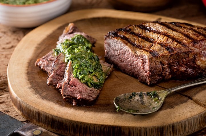 Cómo hacer chimichurri casero en 4 sencillos pasos 0