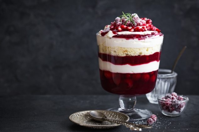 Triffle de vainilla con frutos rojos