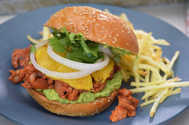 hamburguesa al pastor con piña