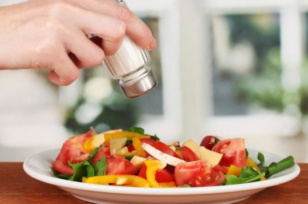 Consejos para reducir el consumo de sal y cuidar tu salud