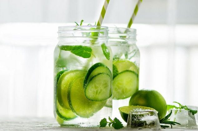 ¿Qué le pasa a nuestro cuerpo si tomamos agua de limón con pepino?