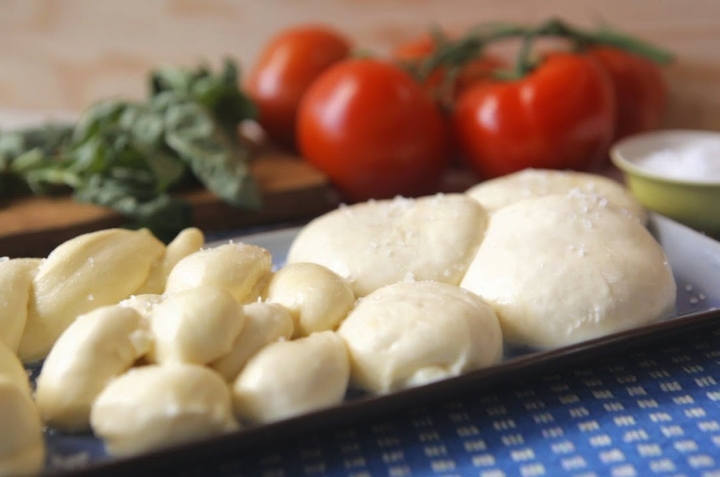 cómo hacer queso mozzarella