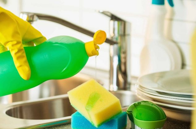 7 cosas que NUNCA debes limpiar con jabón para trastes