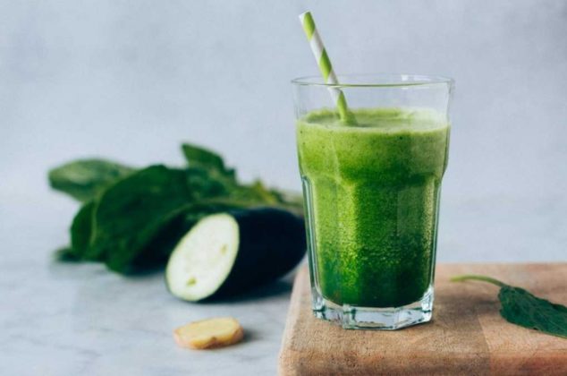 Jugo para bajar los triglicéridos de berenjena y pepino