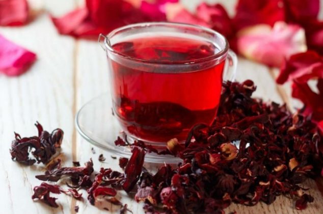 ¿En verdad sirve el té de jamaica, laurel y canela para bajar de peso?