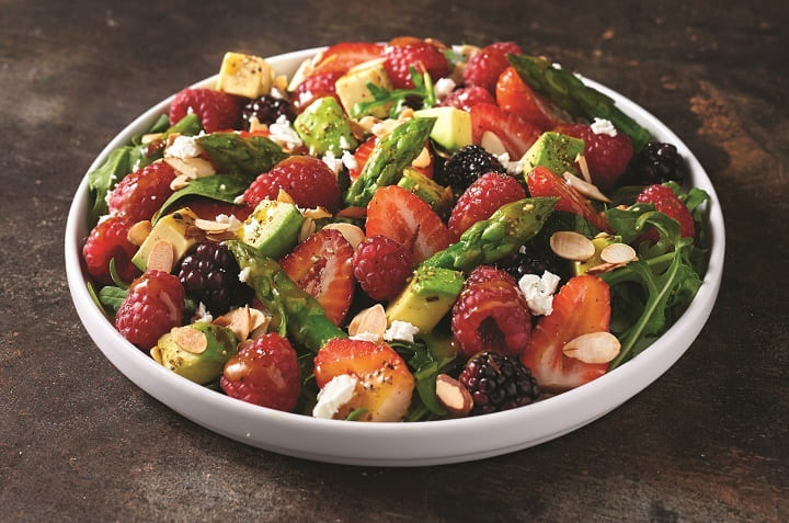 ensalada de frutos rojos