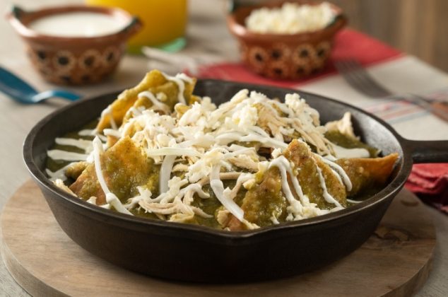 4 errores que cometes al preparar chilaquiles y dañan su sabor