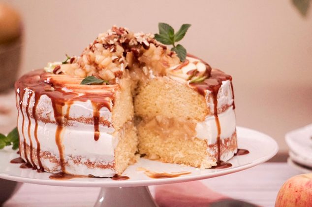 Pastel de tres leches con manzana