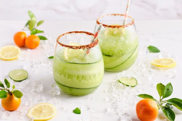 Refrescante margarita de pepino con tequila ¡En 3 pasos!