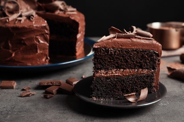 Pastel de Chocolate con licor de cacao para festejar a mamá